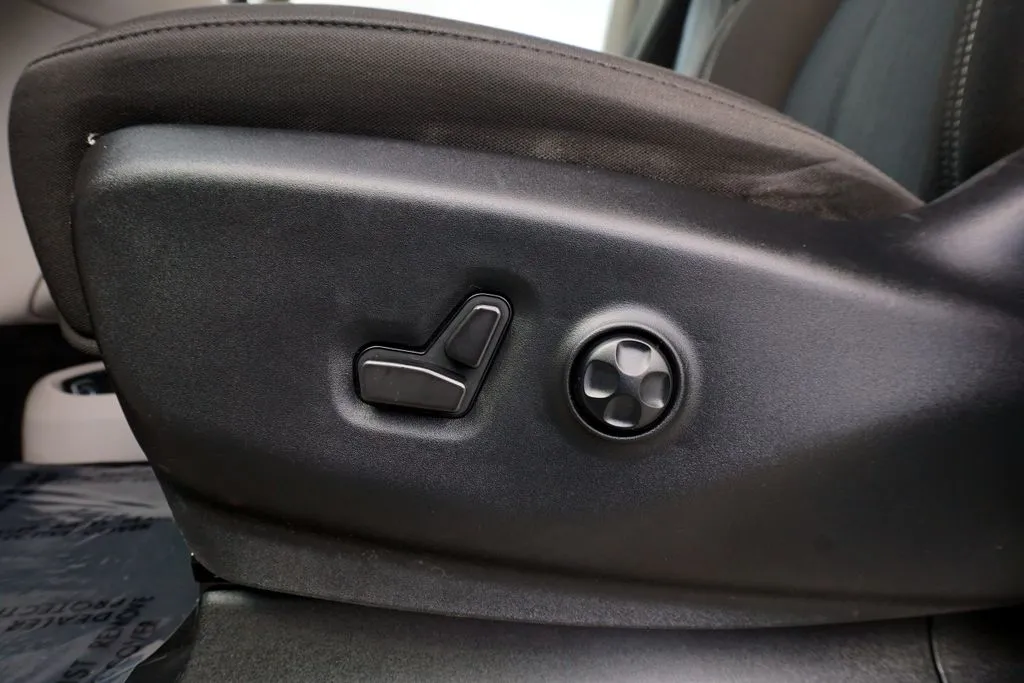 Chrysler Voyager photo 13