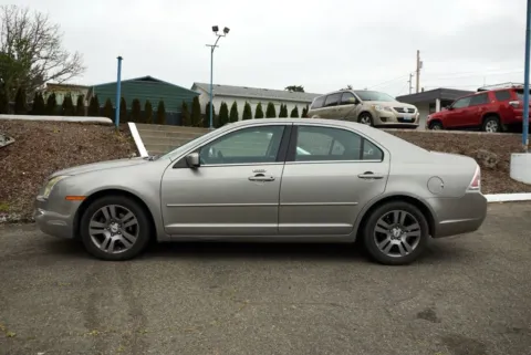 More photos of 2009 Ford Fusion SEL at South Tacoma Auto, WA