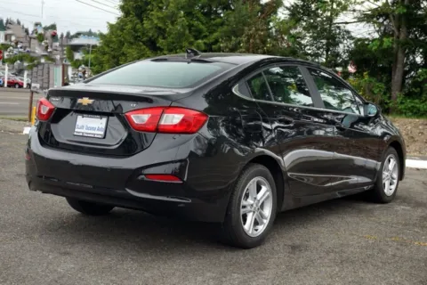 More photos of 2018 Chevrolet Cruze LT at South Tacoma Auto, WA