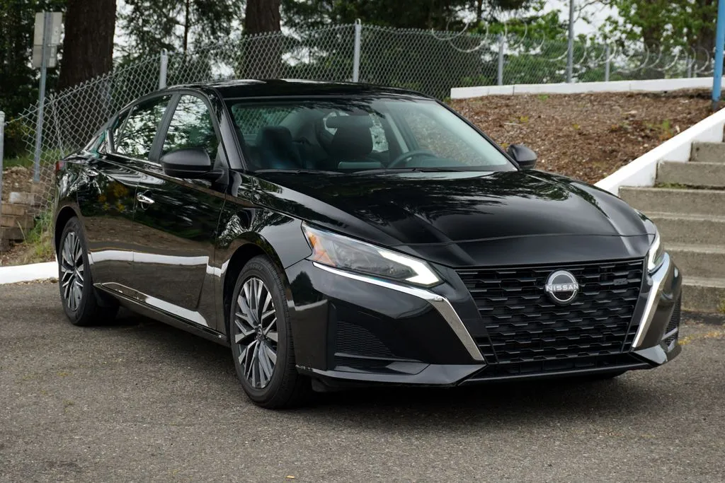 Black 2025 Nissan Altima 2.5 SV for sale in Tacoma, WA