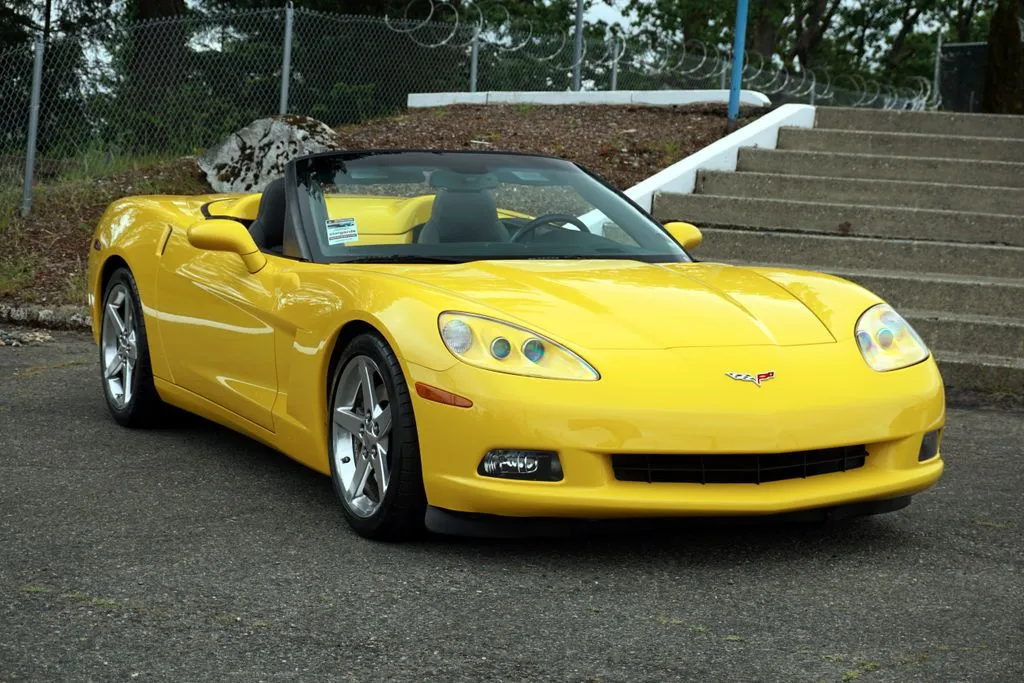 2005 Chevrolet Corvette Convertible's photo