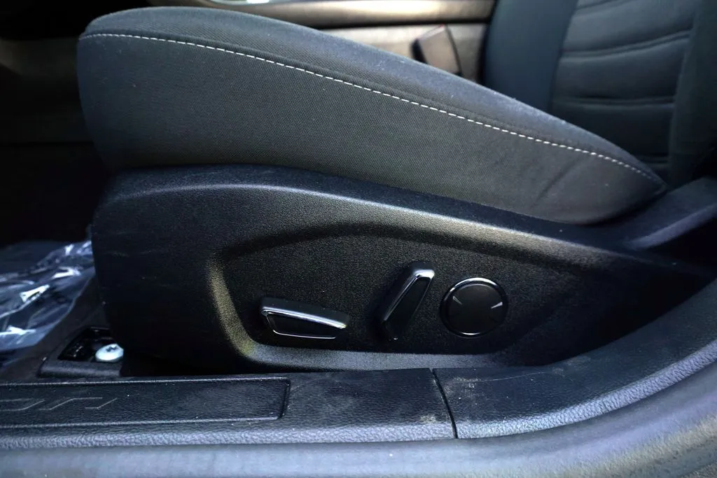 Ford Fusion photo 17