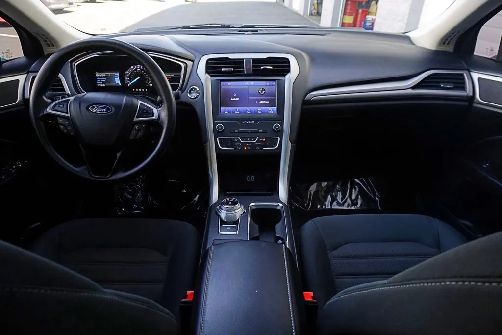 Ford Fusion photo 22