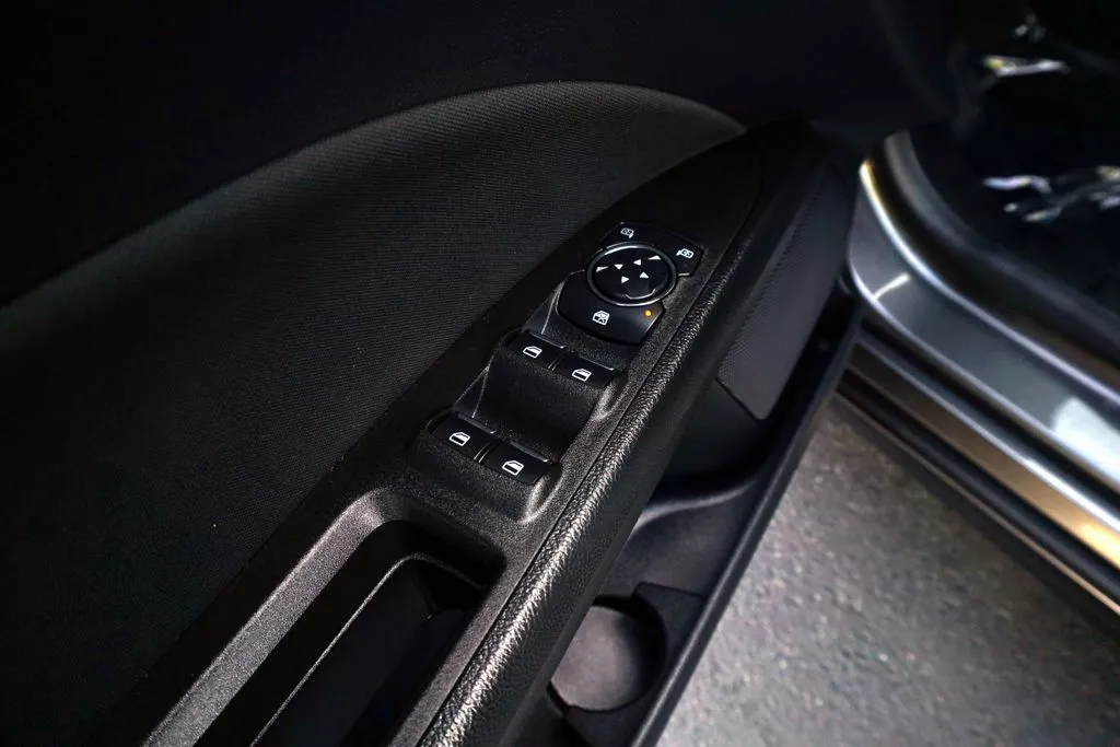 Ford Fusion photo 15