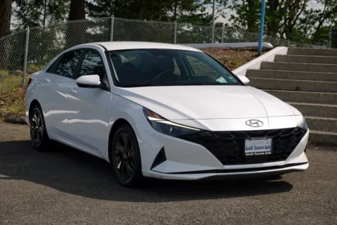 White 2021 Hyundai Elantra SEL for sale in Tacoma, WA