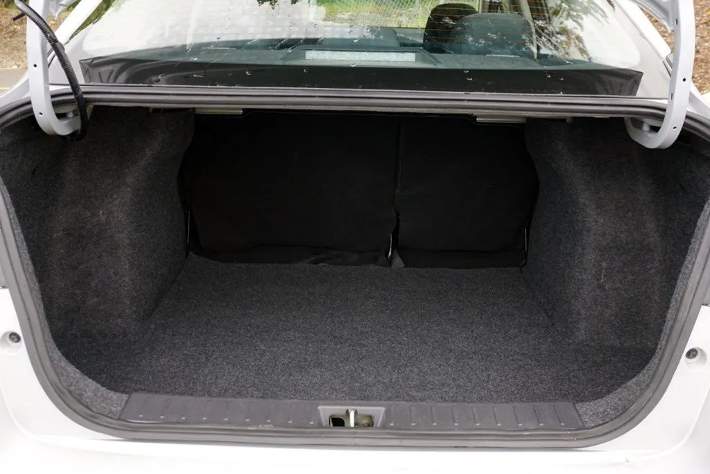 Nissan Versa photo 22
