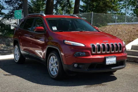 Red 2015 Jeep Cherokee Latitude for sale in Tacoma, WA