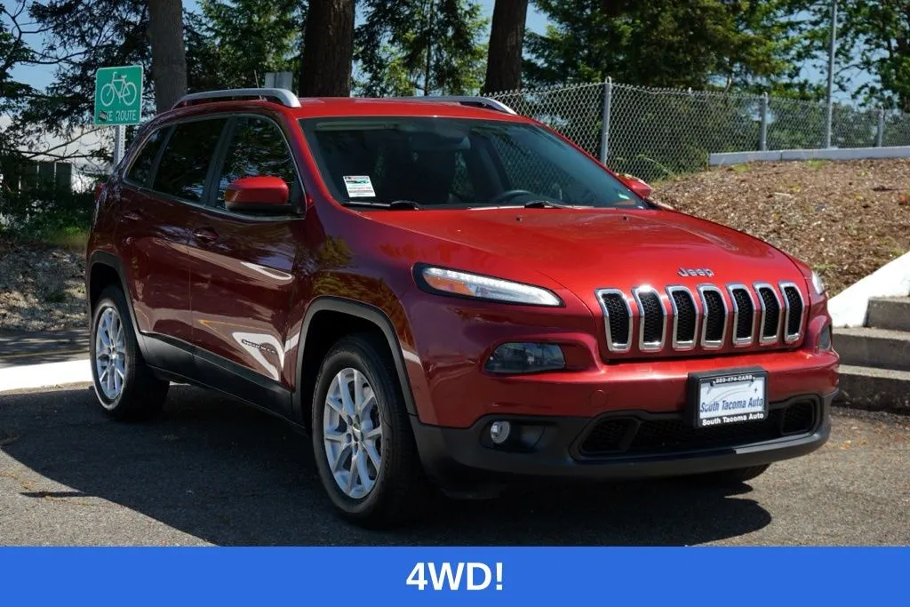 Red 2015 Jeep Cherokee Latitude for sale in Tacoma, WA