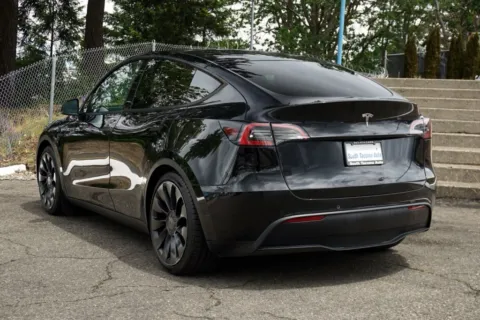 More photos of 2022 Tesla Model Y Performance at South Tacoma Auto, WA