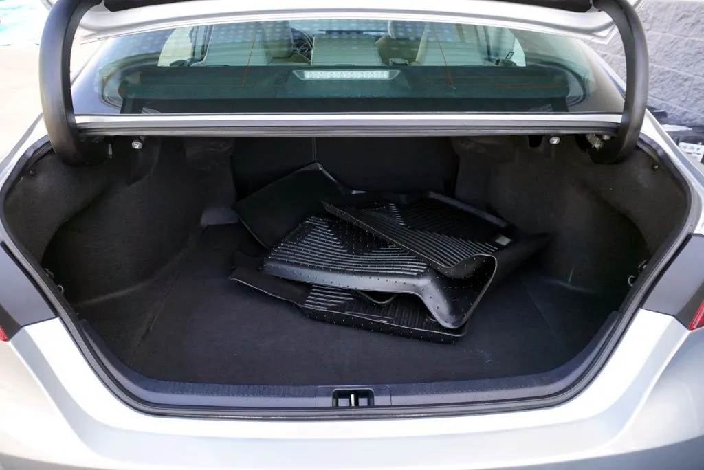 Toyota Camry photo 24