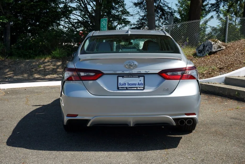 Toyota Camry photo 4