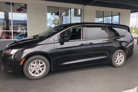 More photos of 2023 Chrysler Voyager LX at South Tacoma Auto, WA