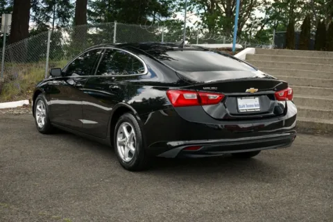 More photos of 2018 Chevrolet Malibu LS 1LS at South Tacoma Auto, WA