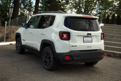 More photos of 2018 Jeep Renegade Sport 4WD at South Tacoma Auto, WA
