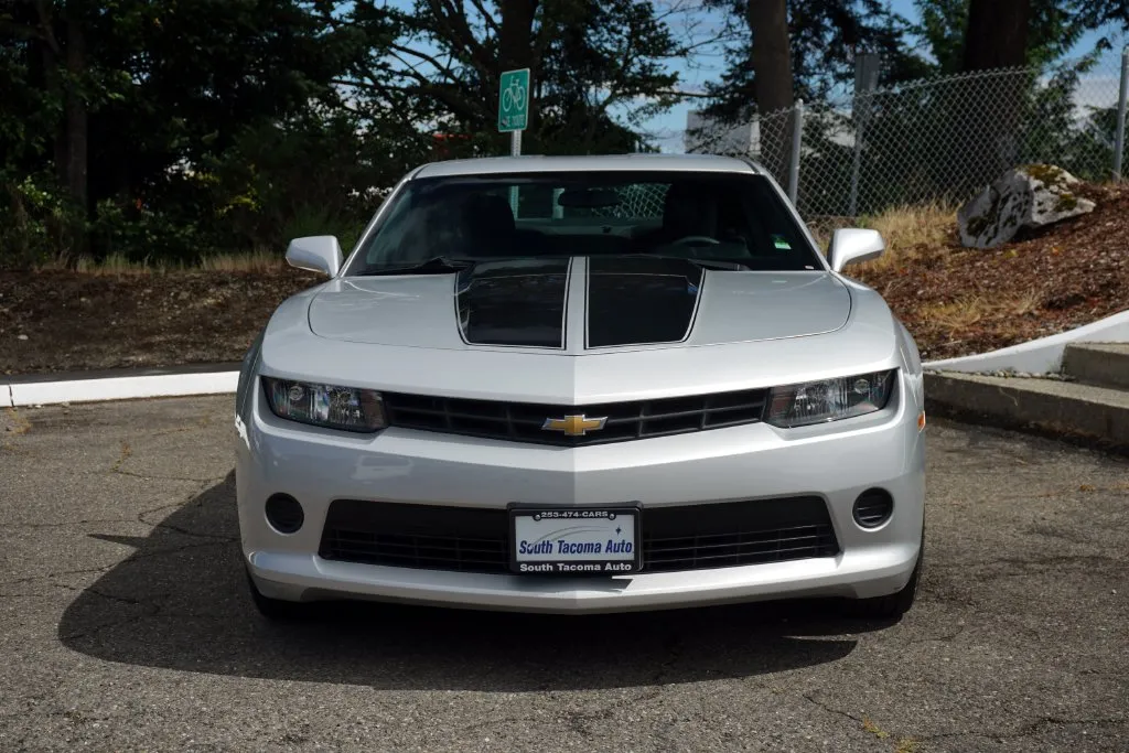 Chevrolet Camaro photo 2