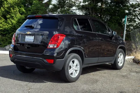 More photos of 2022 Chevrolet Trax LS at South Tacoma Auto, WA
