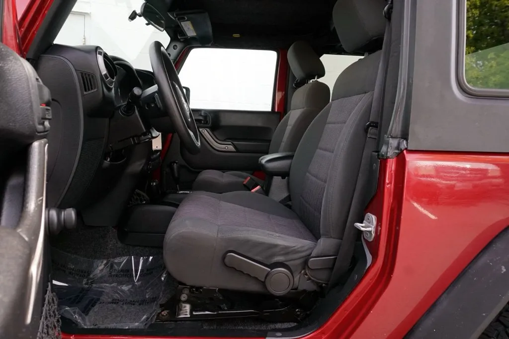 Jeep Wrangler photo 19