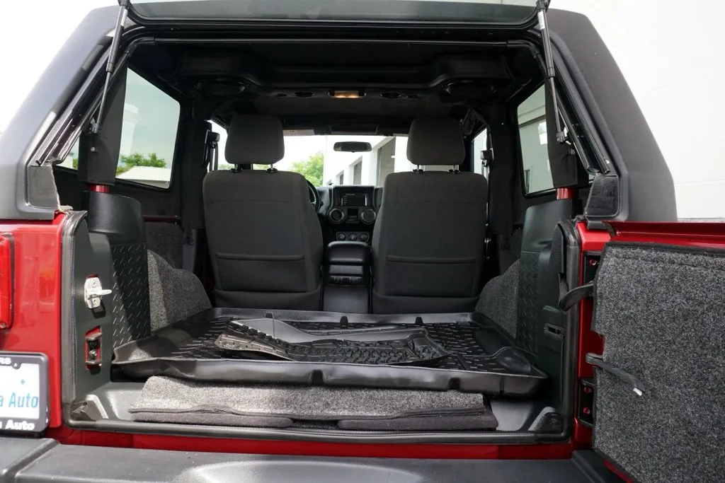 Jeep Wrangler photo 20