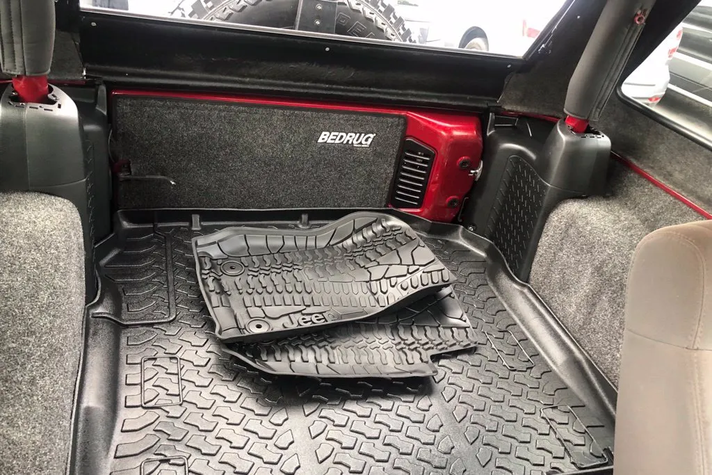 Jeep Wrangler photo 12