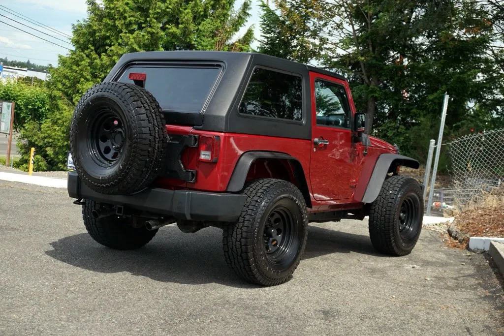 Jeep Wrangler photo 5