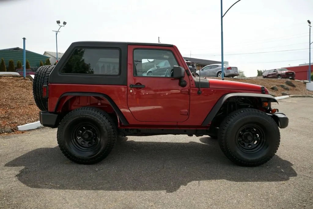 Jeep Wrangler photo 6