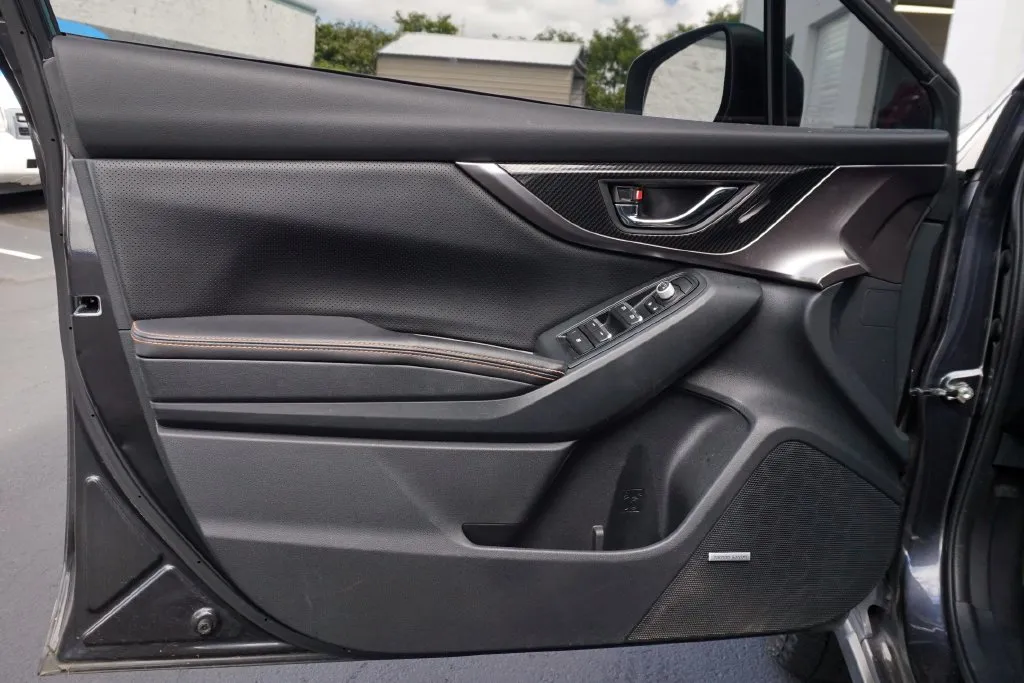 Subaru Crosstrek photo 12