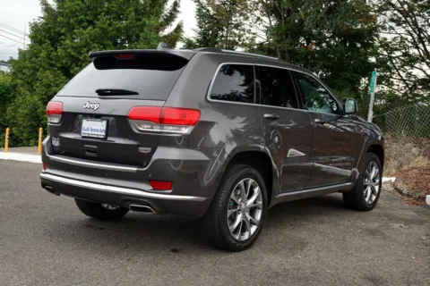 More photos of 2020 Jeep Grand Cherokee Summit at South Tacoma Auto, WA