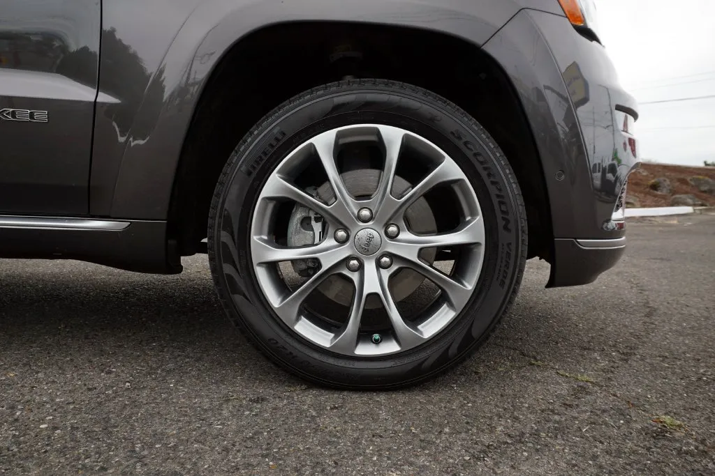 Jeep Grand Cherokee photo 10