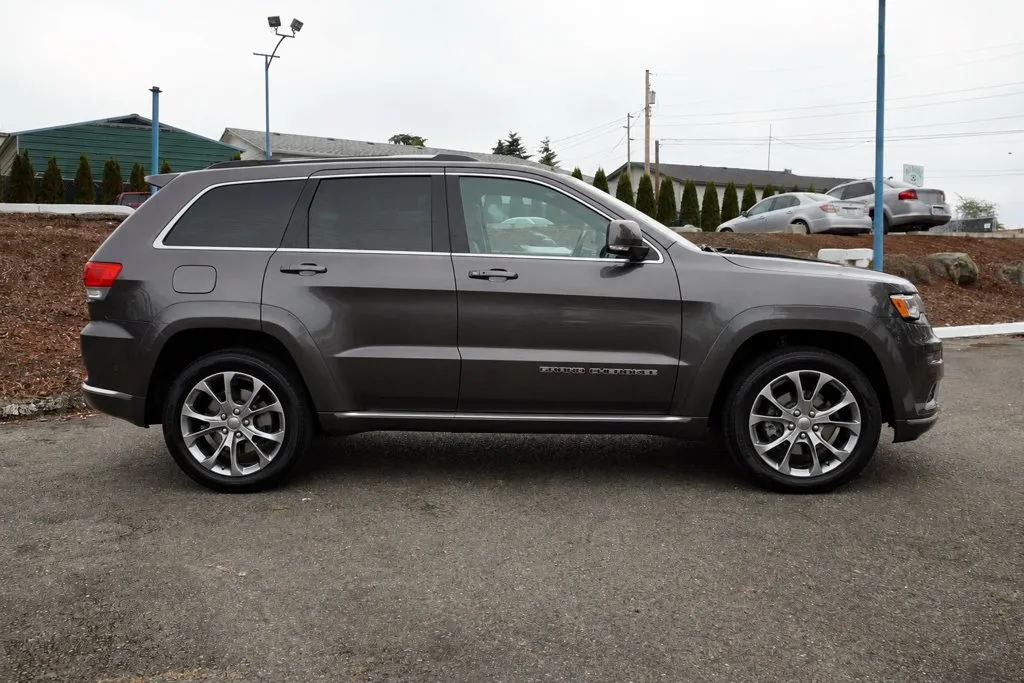 Jeep Grand Cherokee photo 6