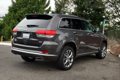 More photos of 2020 Jeep Grand Cherokee Summit at South Tacoma Auto, WA