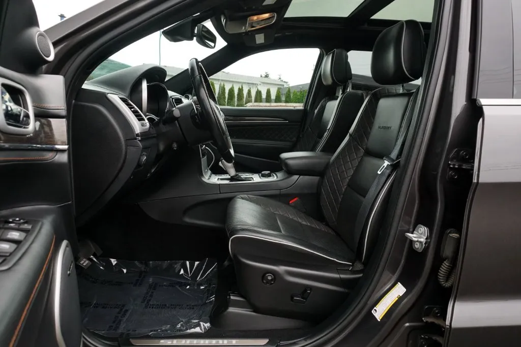 Jeep Grand Cherokee photo 21