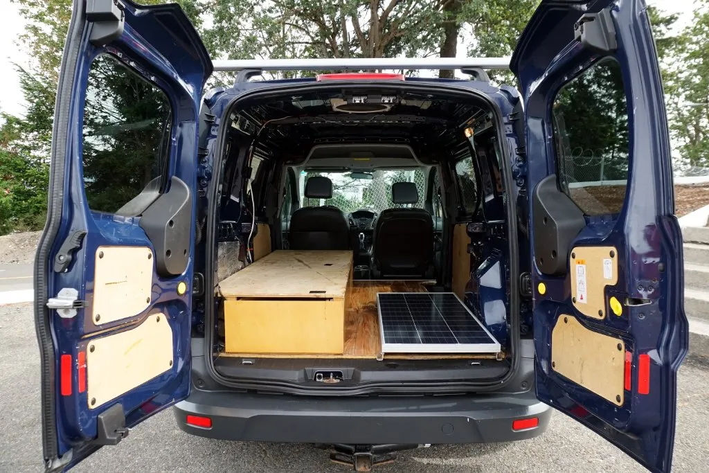 Ford Transit Connect photo 17