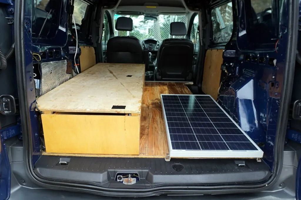 Ford Transit Connect photo 24
