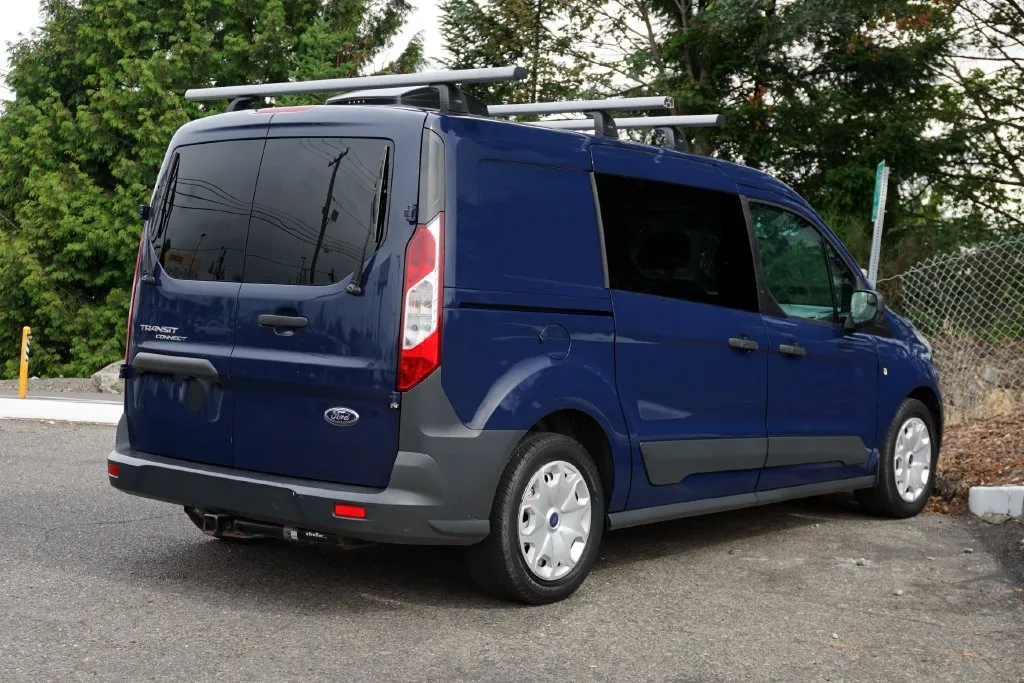 Ford Transit Connect photo 5
