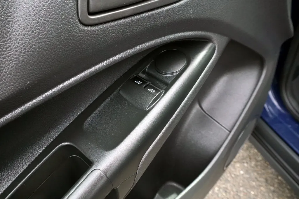 Ford Transit Connect photo 29