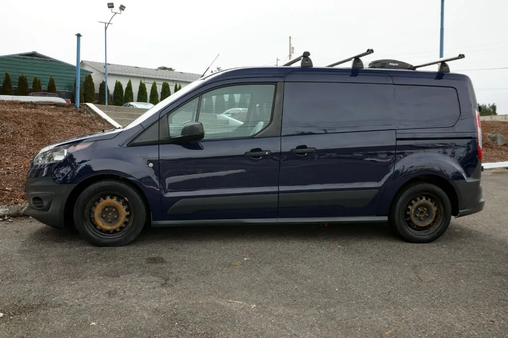 Ford Transit Connect photo 8