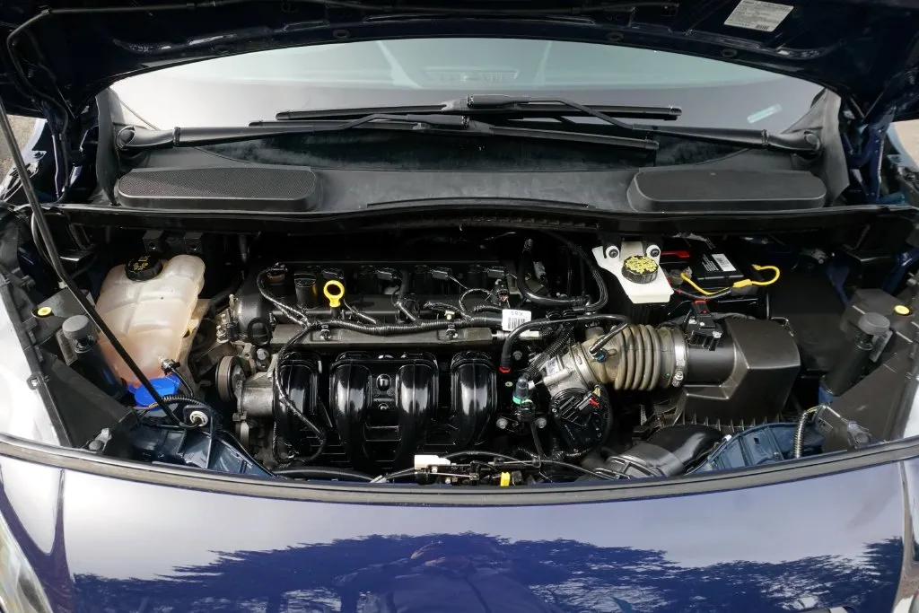 Ford Transit Connect photo 9