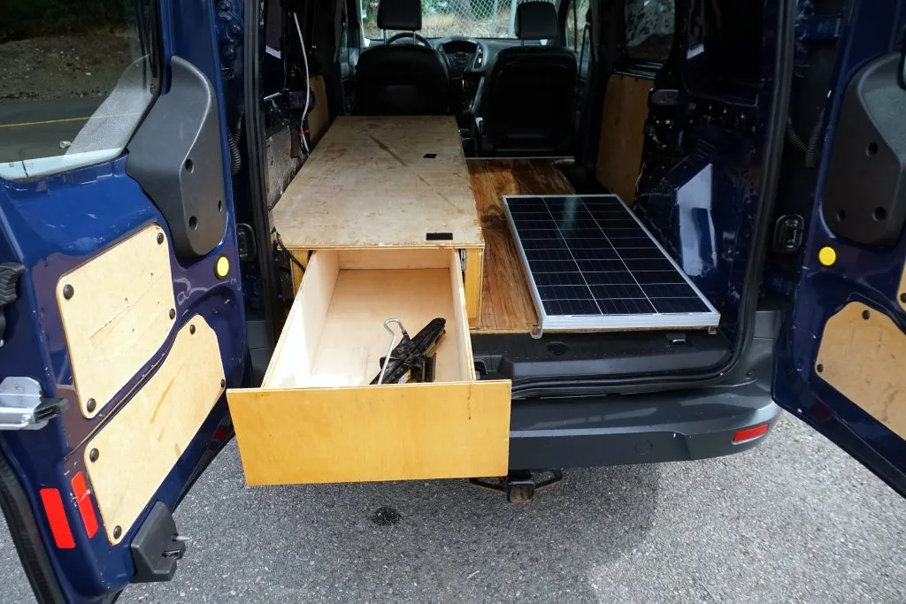 Ford Transit Connect photo 23