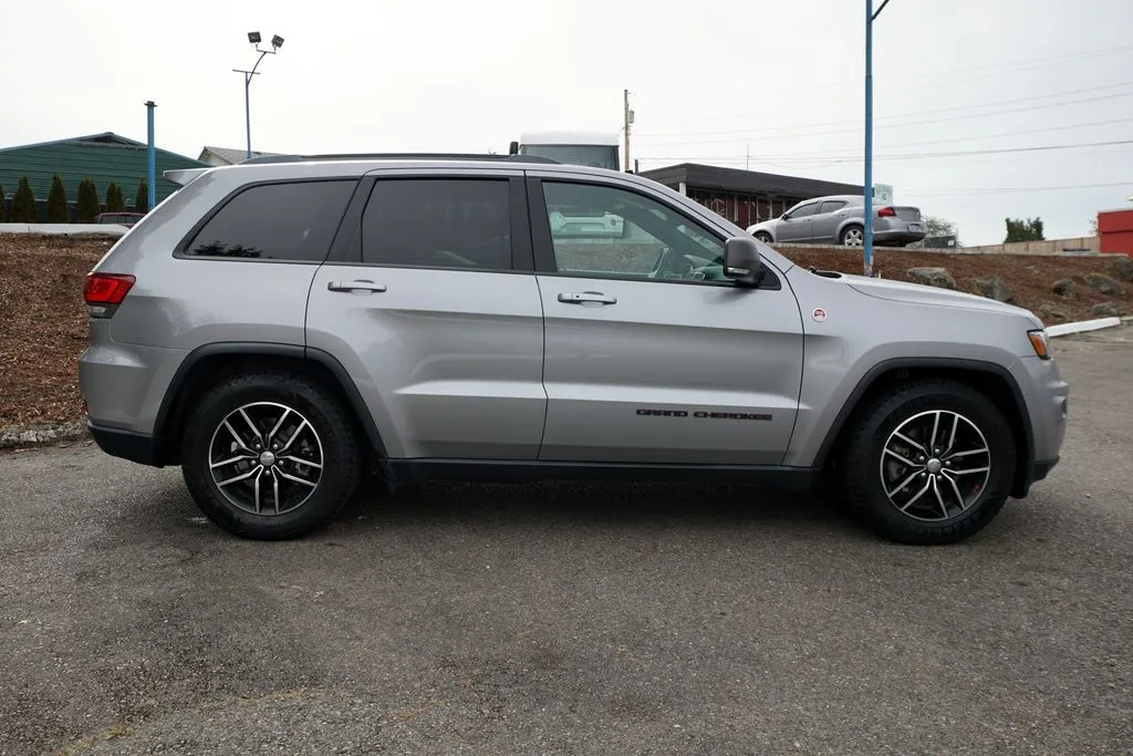 Used 2018 Jeep Grand Cherokee Trailhawk for sale in Tacoma, WA at