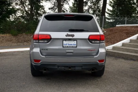 More photos of 2018 Jeep Grand Cherokee Trailhawk at South Tacoma Auto, WA