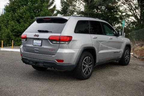 More photos of 2018 Jeep Grand Cherokee Trailhawk at South Tacoma Auto, WA