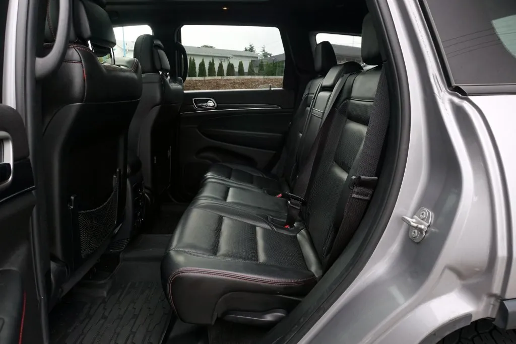 Jeep Grand Cherokee photo 19