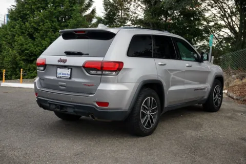 More photos of 2018 Jeep Grand Cherokee Trailhawk at South Tacoma Auto, WA