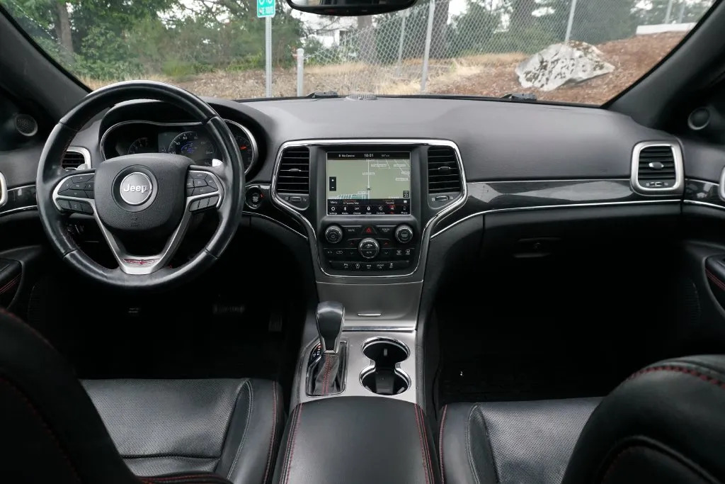 Jeep Grand Cherokee photo 22