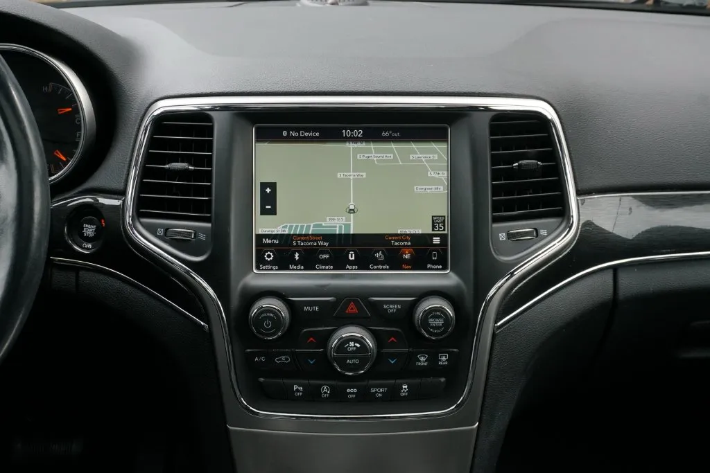 Jeep Grand Cherokee photo 27