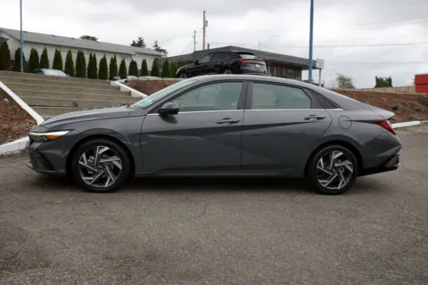 More photos of 2025 Hyundai Elantra SEL Convenience at South Tacoma Auto, WA
