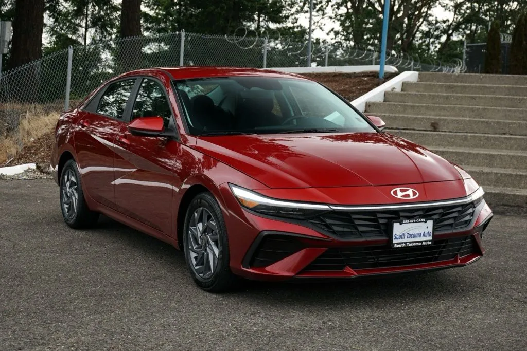 Red 2024 Hyundai Elantra SEL for sale in Tacoma, WA