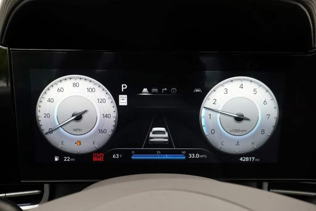 Hyundai Elantra photo 22