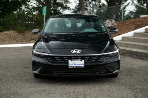 More photos of 2024 Hyundai Elantra SEL at South Tacoma Auto, WA