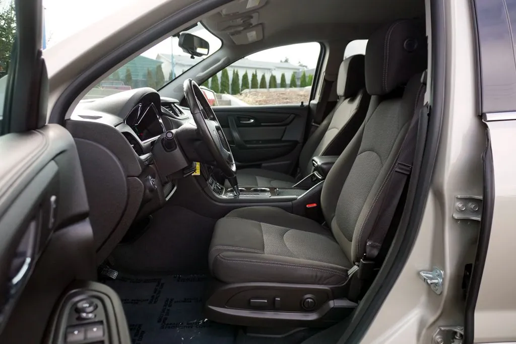 Chevrolet Traverse photo 14
